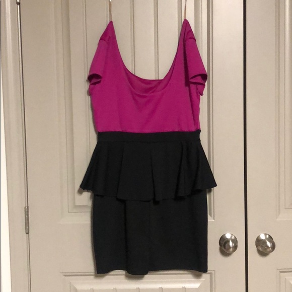 Dress - Picture 2 of 2